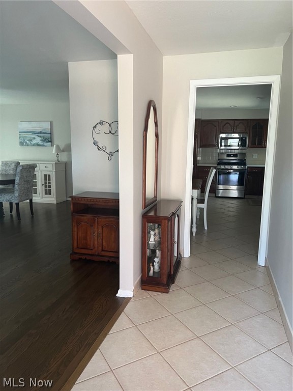 Larchmont Estate - Residential