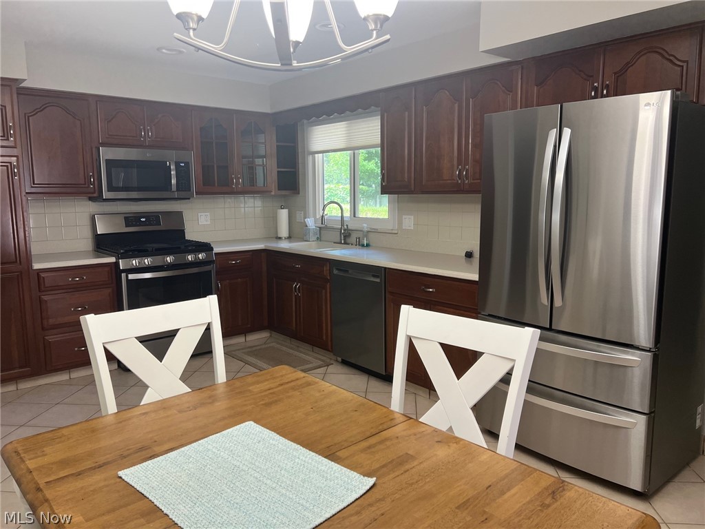 Larchmont Estate - Residential