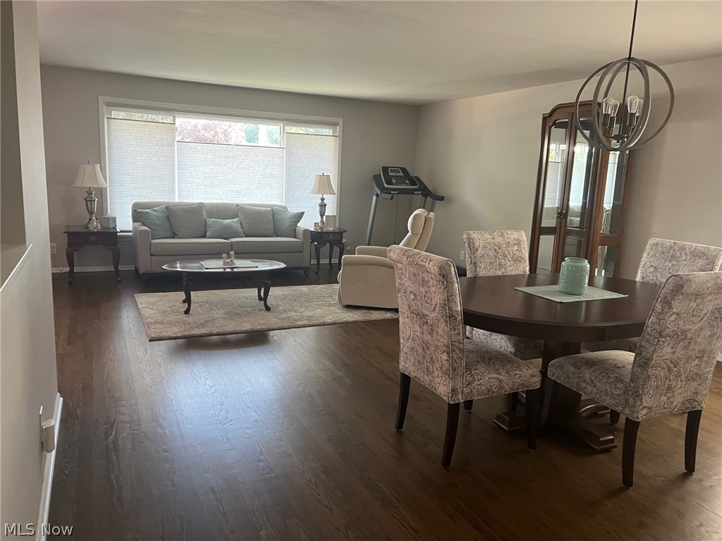 Larchmont Estate - Residential