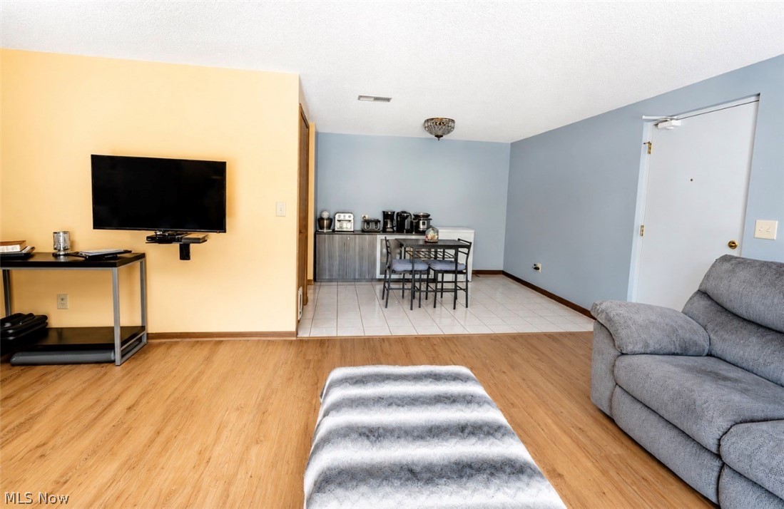 6215 Hidden Creek Drive 316