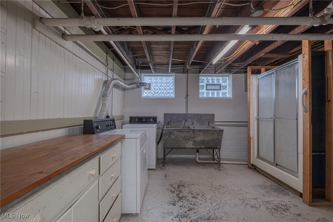 1506 Waterbury Road, Lakewood, Ohio image 39