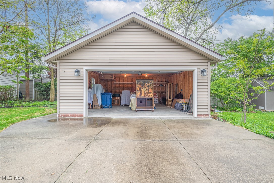 1506 Waterbury Road, Lakewood, Ohio image 44