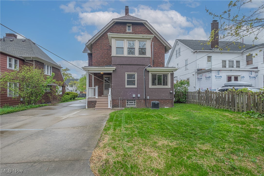 1506 Waterbury Road, Lakewood, Ohio image 46