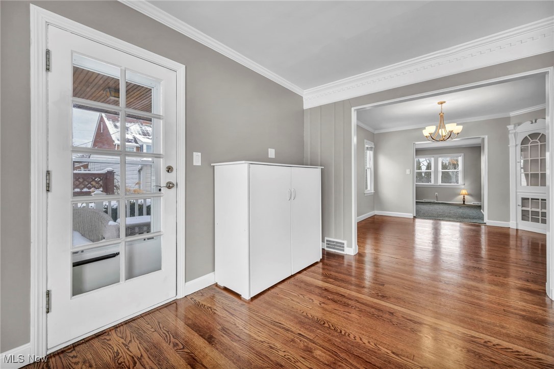 Utopia Beach - Residential