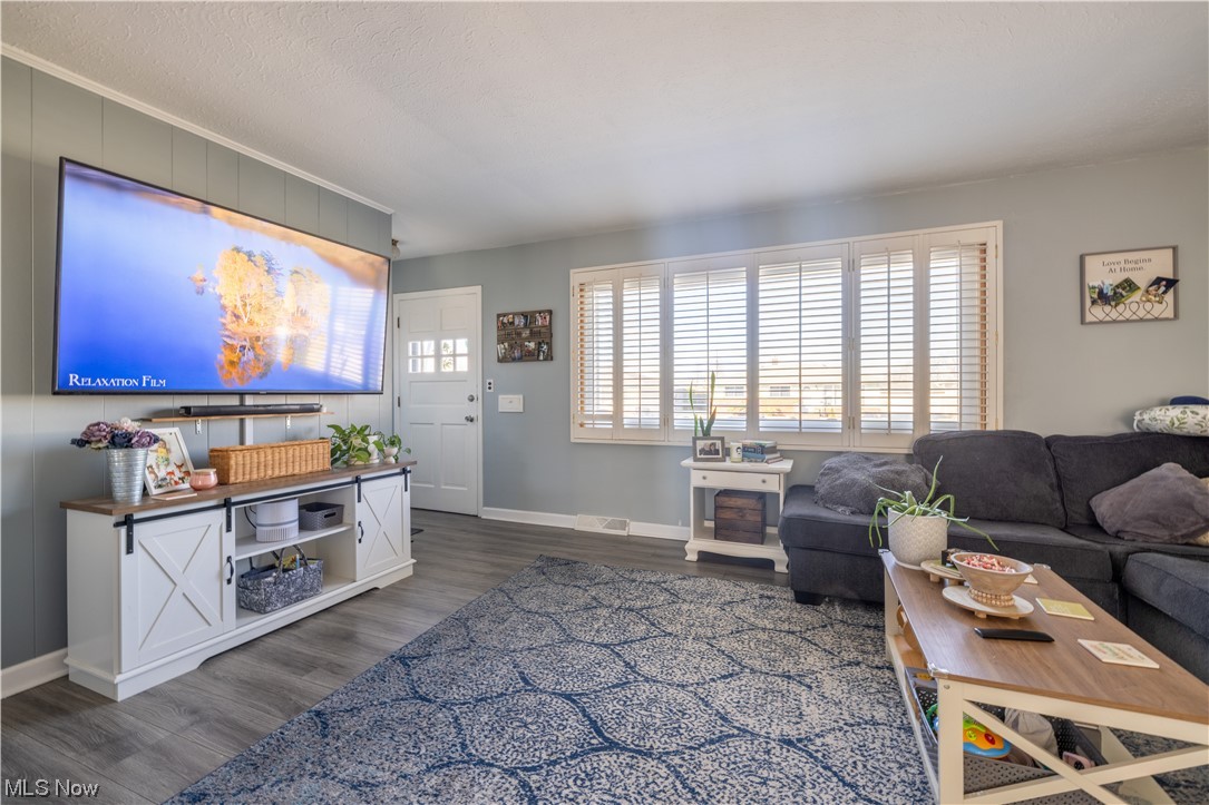 Seven Hills Prop Inc 01 - Residential