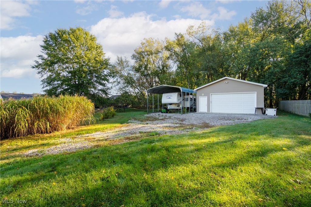 Photo of 5877 Ford Road, Elyria, OH 44035 (MLS # 5167948)