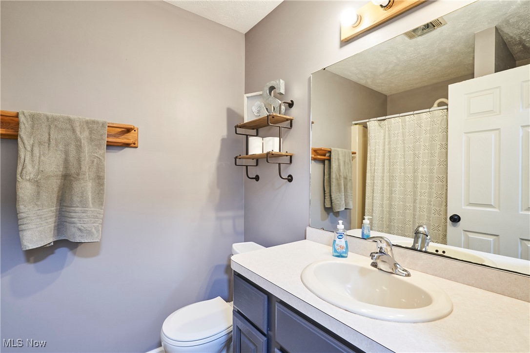 Geneva, Ohio 44041, United States, 3 Bedrooms Bedrooms, ,2 BathroomsBathrooms,Residential,Active,215645