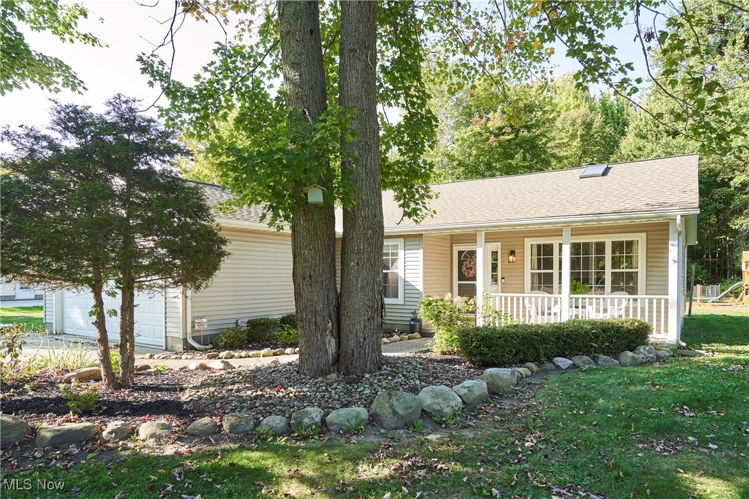 Geneva, Ohio 44041, United States, 3 Bedrooms Bedrooms, ,2 BathroomsBathrooms,Residential,Active,215645