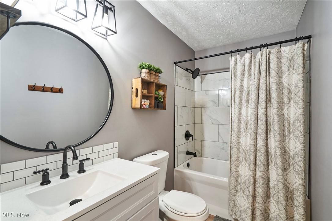 Geneva, Ohio 44041, United States, 3 Bedrooms Bedrooms, ,2 BathroomsBathrooms,Residential,Active,215645