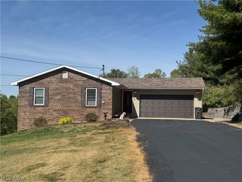 Homes For Sale - 165 Wynnwood Drive<br/> Washington County, Marietta, OH 45750