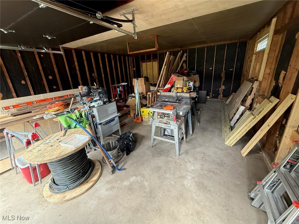 Johnnycake Rdg - Residential