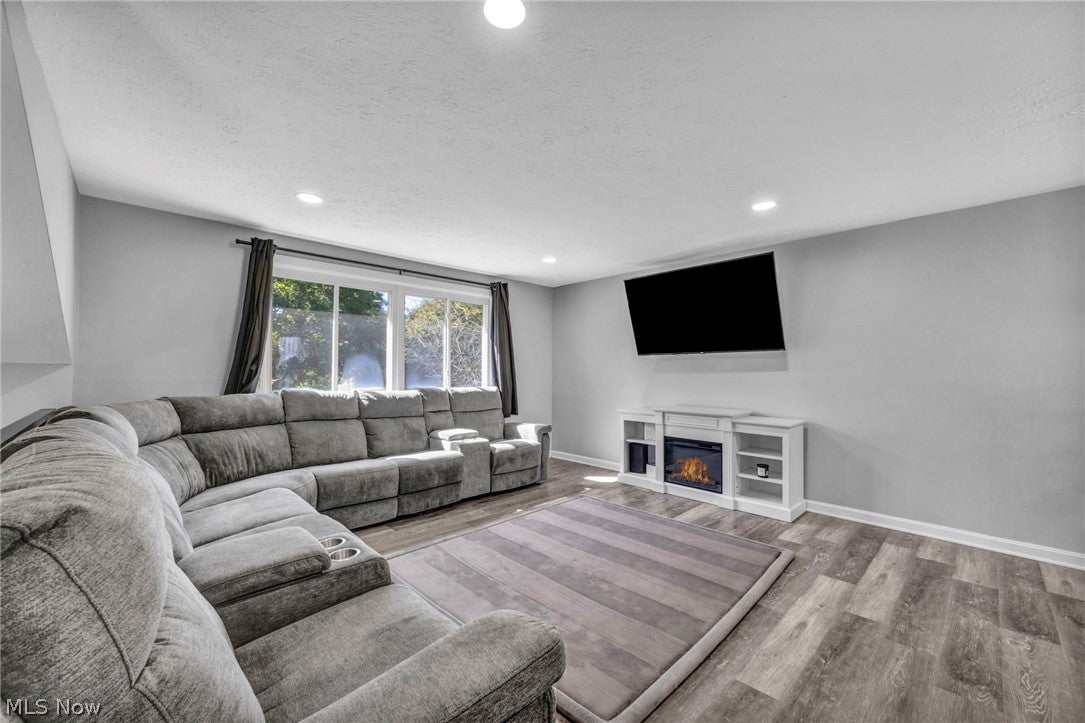 912 Wimbleton Drive