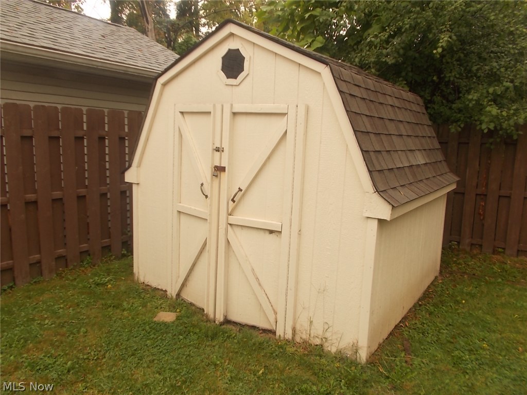 Zeller Court - Residential