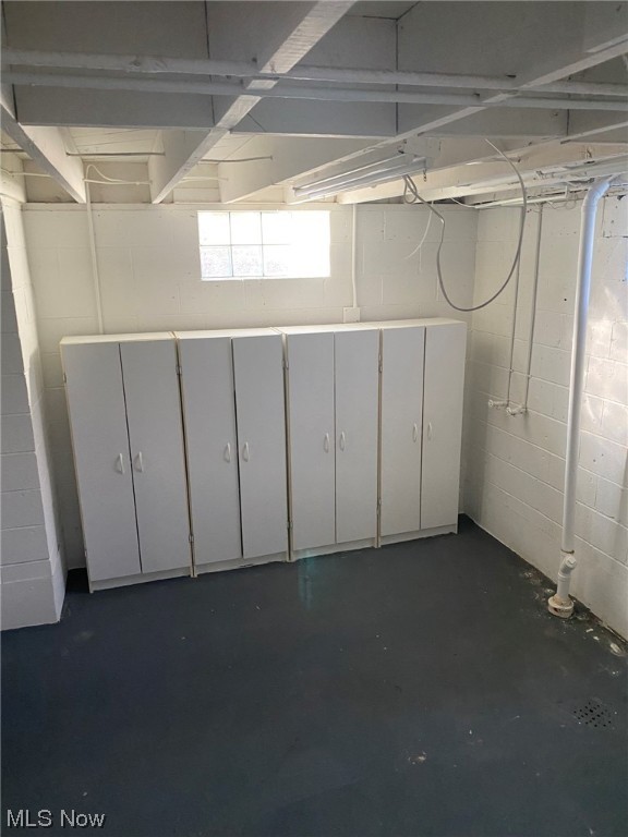 Simon & Minnie Troyers - Residential