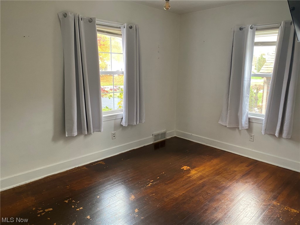 Simon & Minnie Troyers - Residential