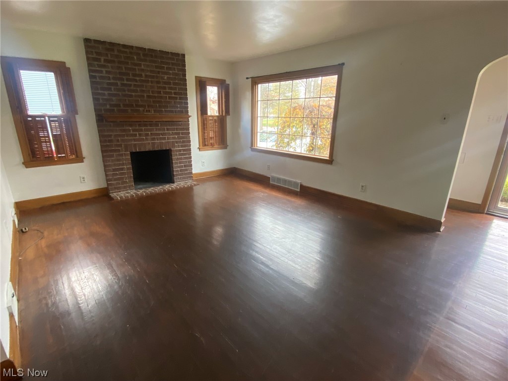 Simon & Minnie Troyers - Residential