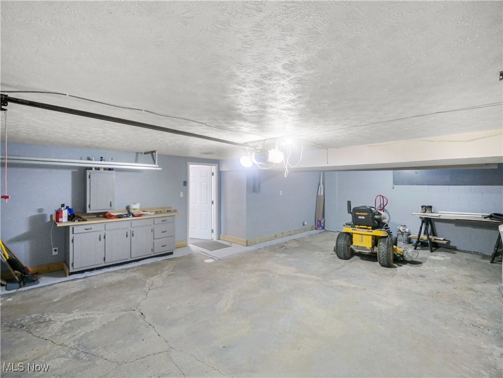 Church Hill Manor - Residential