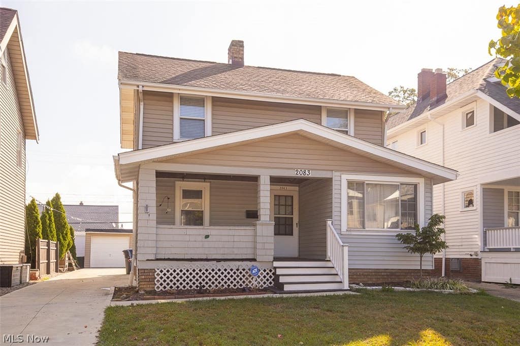 Photo of 2083 Chesterland Avenue, Lakewood, OH 44107 (MLS # 5215891)