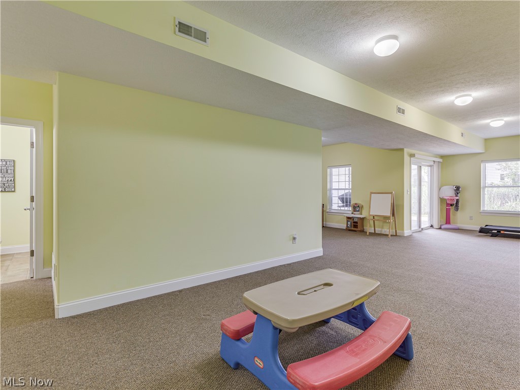 Lakeview Village Condo Ph 11 - Residential