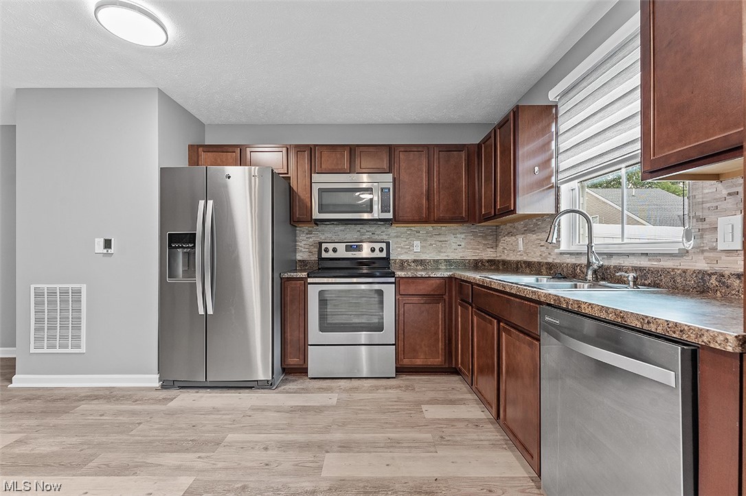 Glenwood Green Clstr Dev - Residential Lease