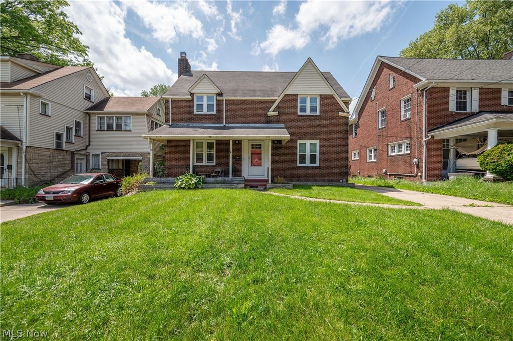 Photo of 1842 Coronado Avenue, Youngstown, OH 44504 (MLS # 5211609)