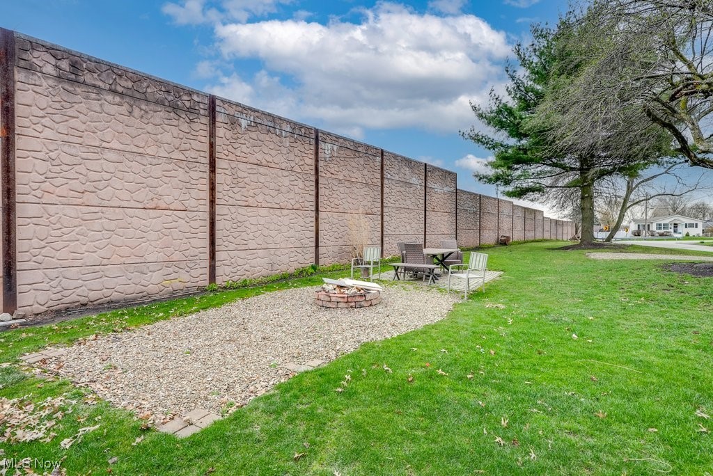 2975 Charles Street, Cuyahoga Falls, Ohio image 35