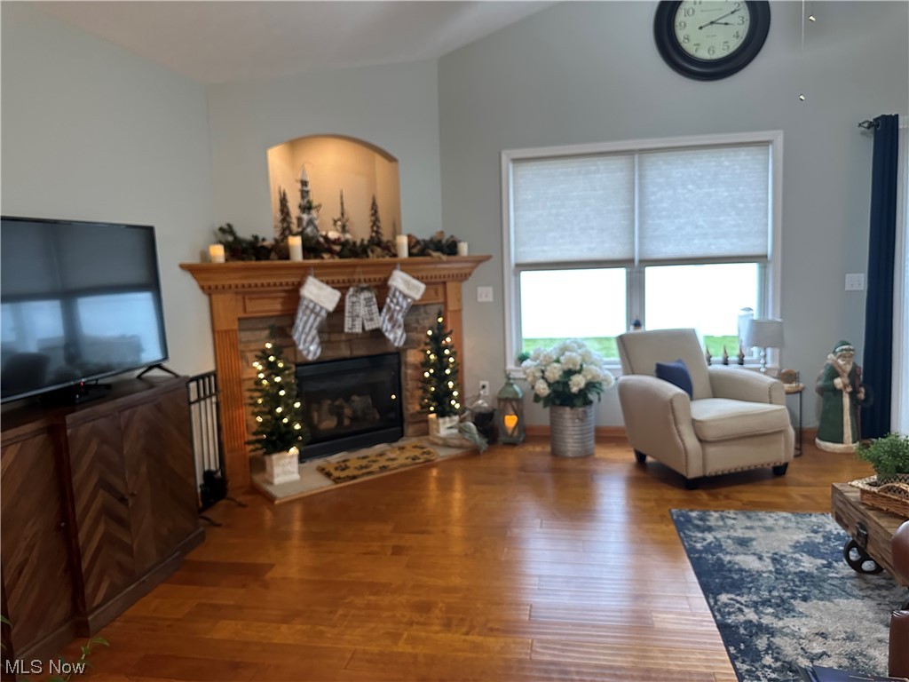 Brooks Condo Ph 06 - Residential