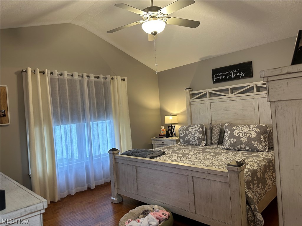 Brooks Condo Ph 06 - Residential