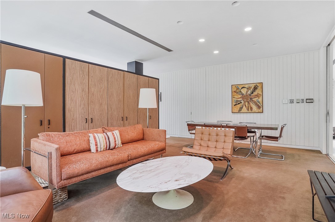 Silver Lake - Residential