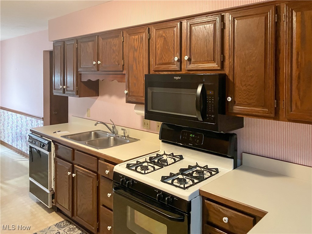 Gemwood Condo - Residential