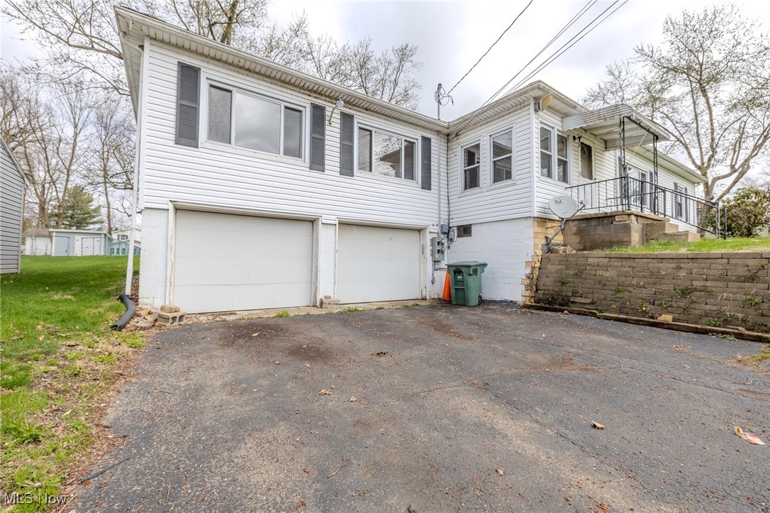 3333 NW Sweitzer Street, Uniontown, Ohio image 3