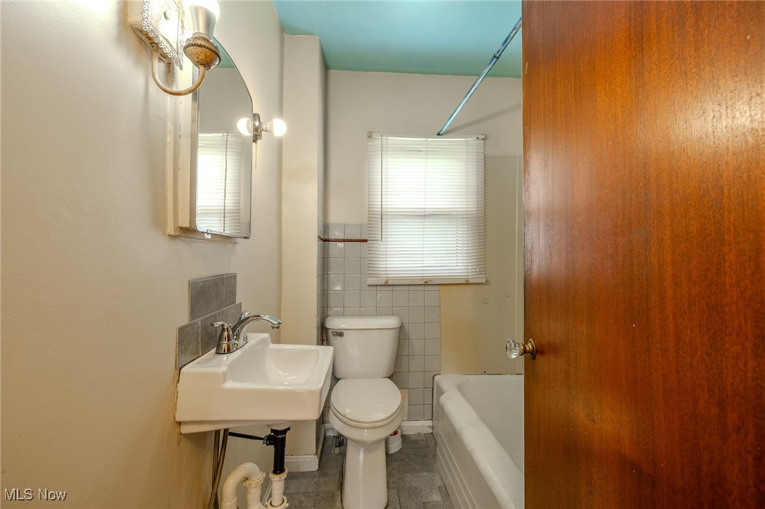 3333 NW Sweitzer Street, Uniontown, Ohio image 14