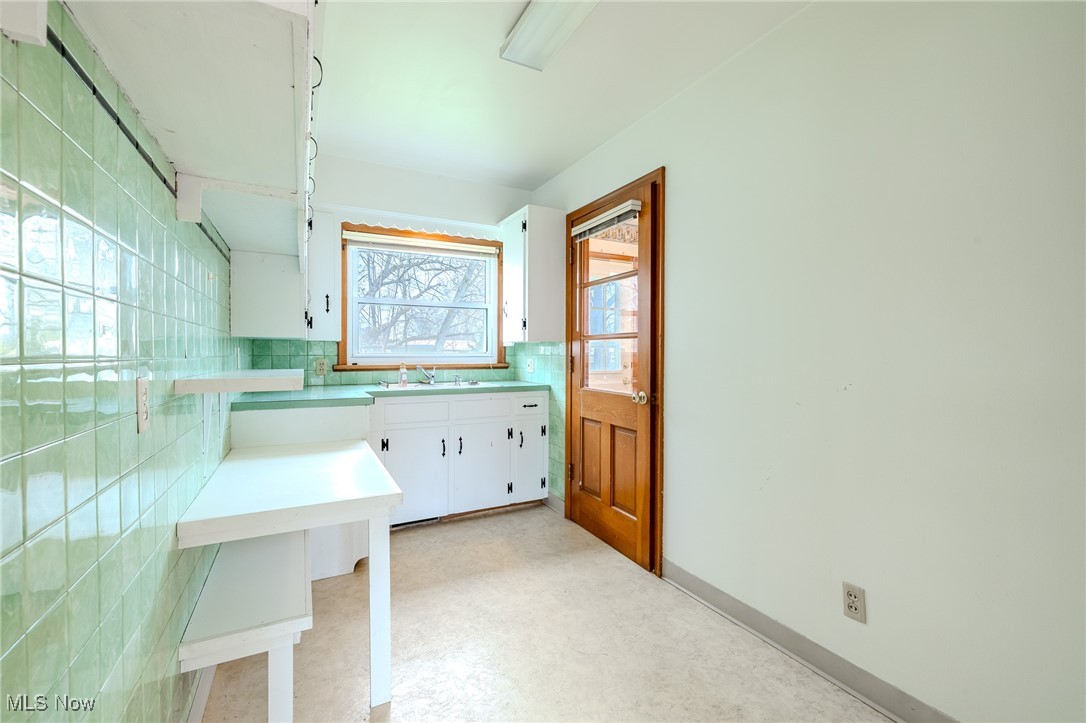 3333 NW Sweitzer Street, Uniontown, Ohio image 24