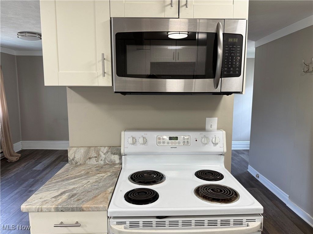 Photo of 416 2nd Street, Fairport Harbor, OH 44077 (MLS # 5159014)