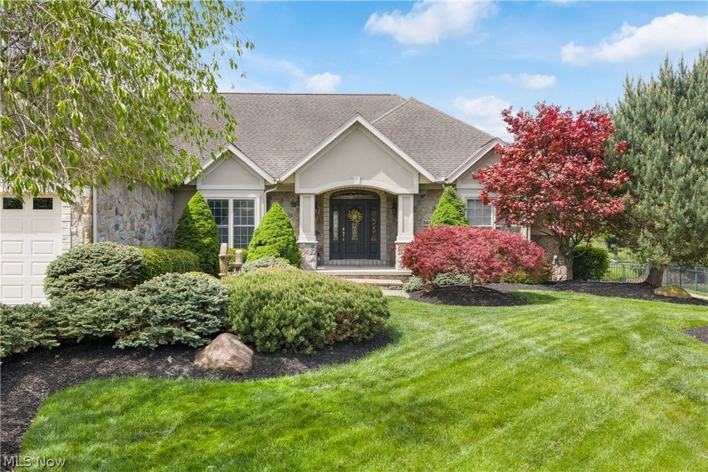 Photo of 3448 Chadwick Drive, Uniontown, OH 44685 (MLS # 5203275)