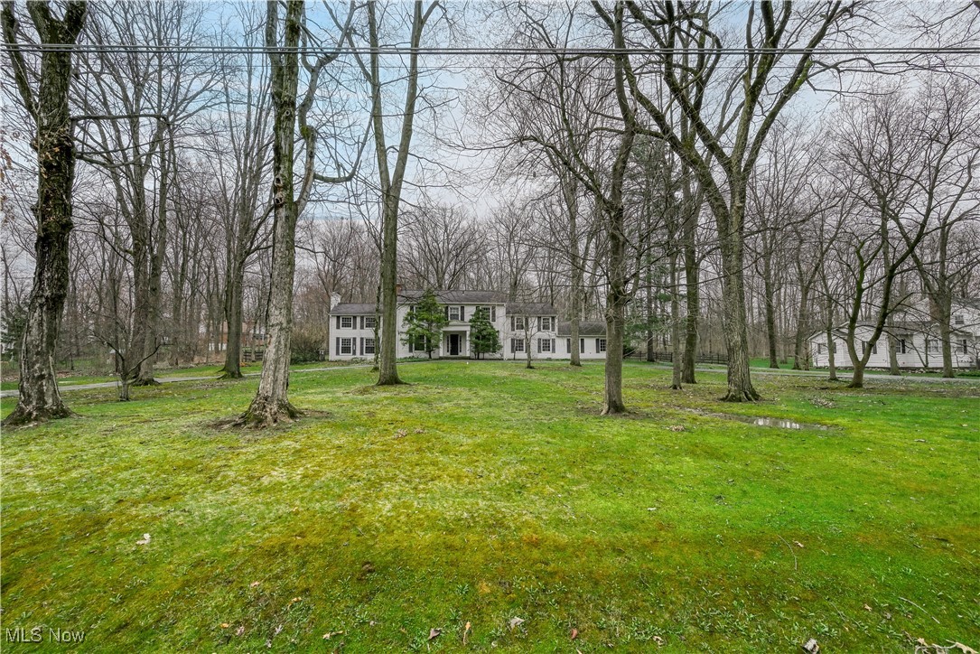 7665 Deerpath Trail, Hudson, Ohio image 2