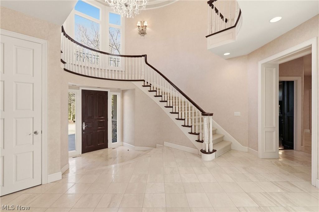 Photo of 60 South Lane, Moreland Hills, OH 44022 (MLS # 5188752)