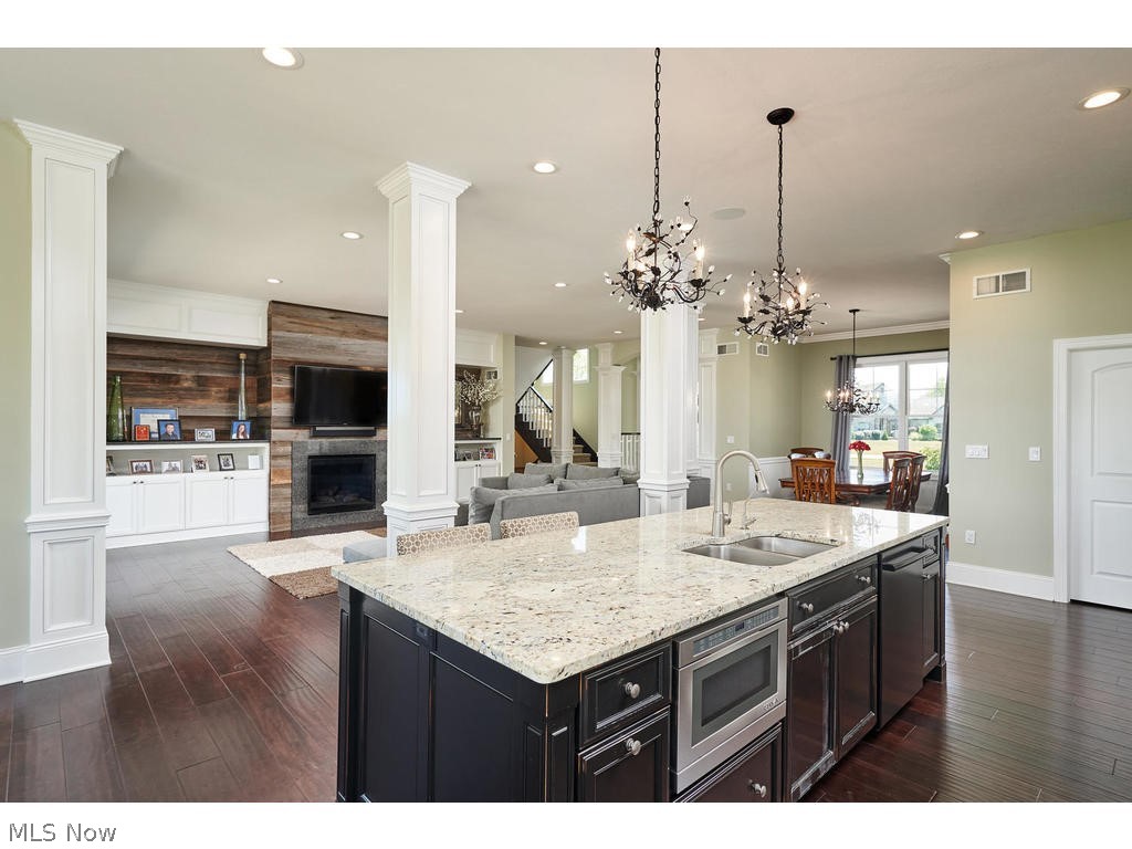 Estates At Woodfield - Residential