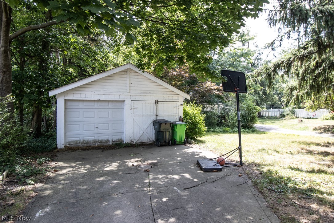 Maple Grove - Residential