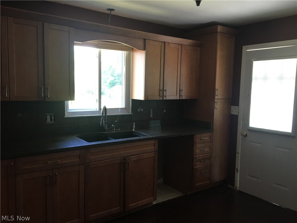 Airport Gardens - Residential