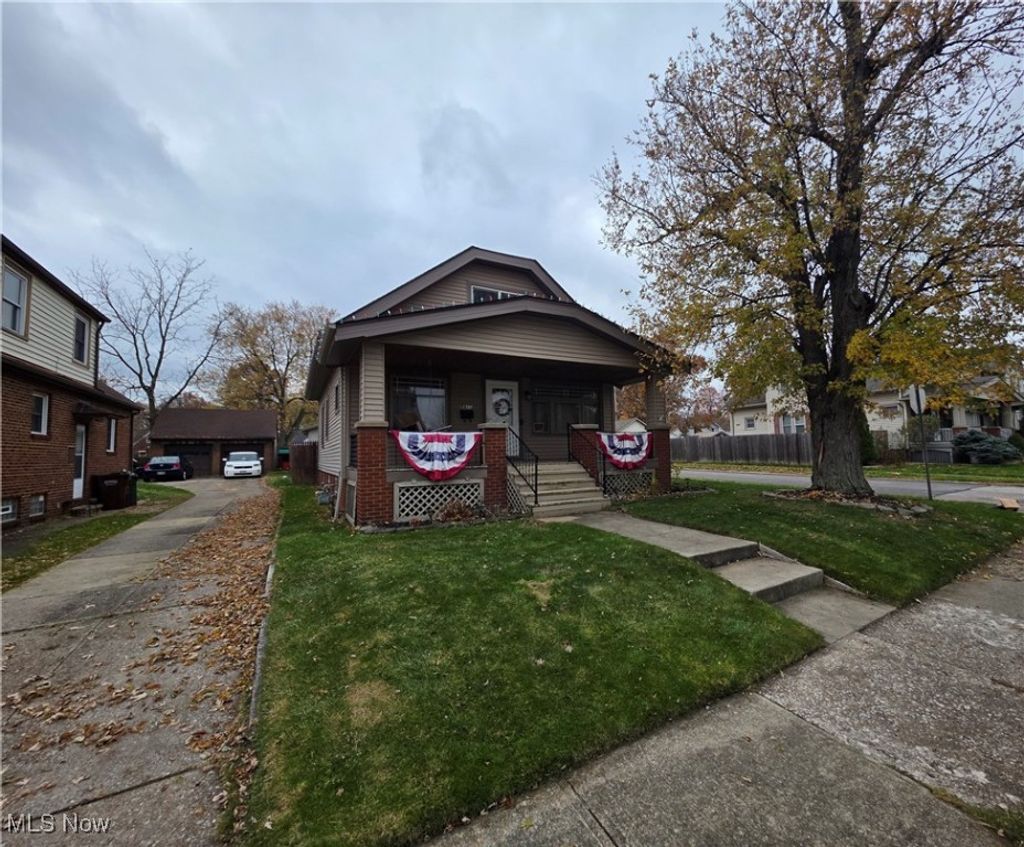 Photo of 5911 Laverne Avenue, Parma, OH 44129 (MLS # 5174609)