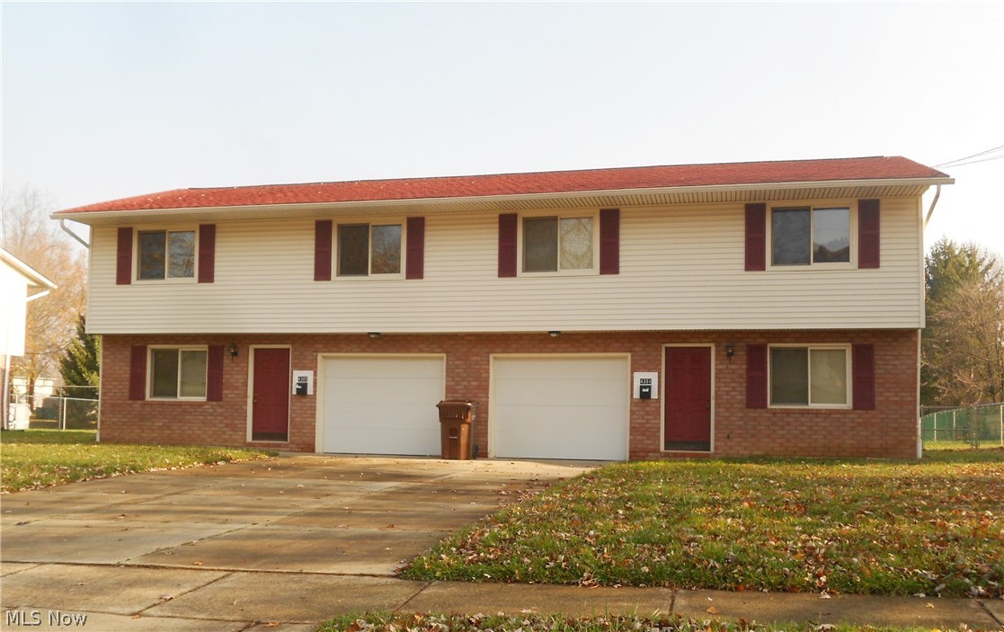 Great investor opportunity that has been well maintained. Nice Stow duplex with immediate possession. Left unit has been freshly painted. Right unit has newer kitchen and appliances. Each offers 2 bedrooms, 1 full bath, living room, kitchen, family room, a separate 1 car attached garage and a fenced backyard with patio! Don't miss this chance to own investment property before the end of the year!