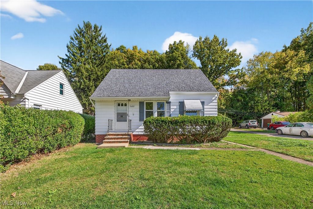 Photo of 5493 Thomas Street, Maple Heights, OH 44137 (MLS # 5178712)