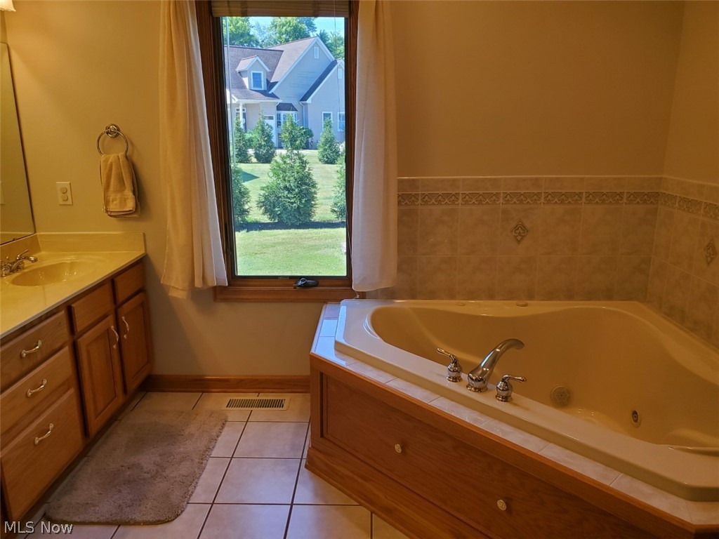 Aberdeen Golf Course Community - Residential