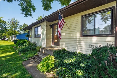 Tiny photo for 306 Everett Street, Grand River, OH 44045 (MLS # 5239027)