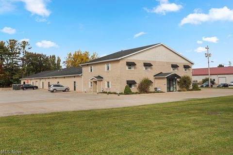 Tiny photo for 2425 Medina Road, Medina, OH 44256 (MLS # 5189776)
