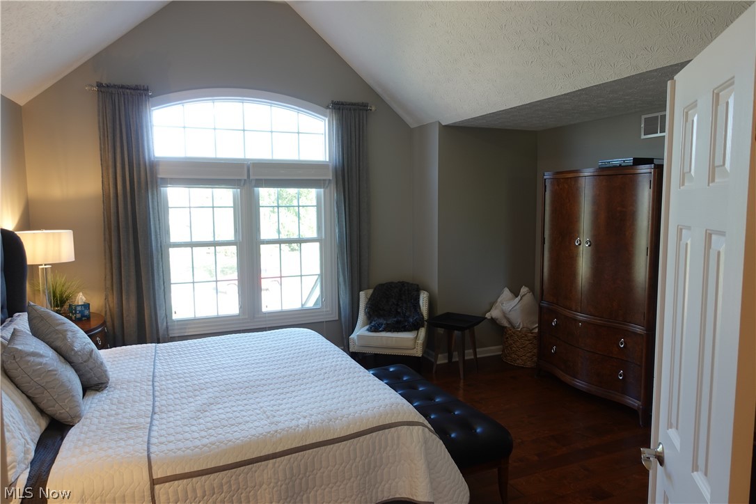 Hampton Chase - Residential