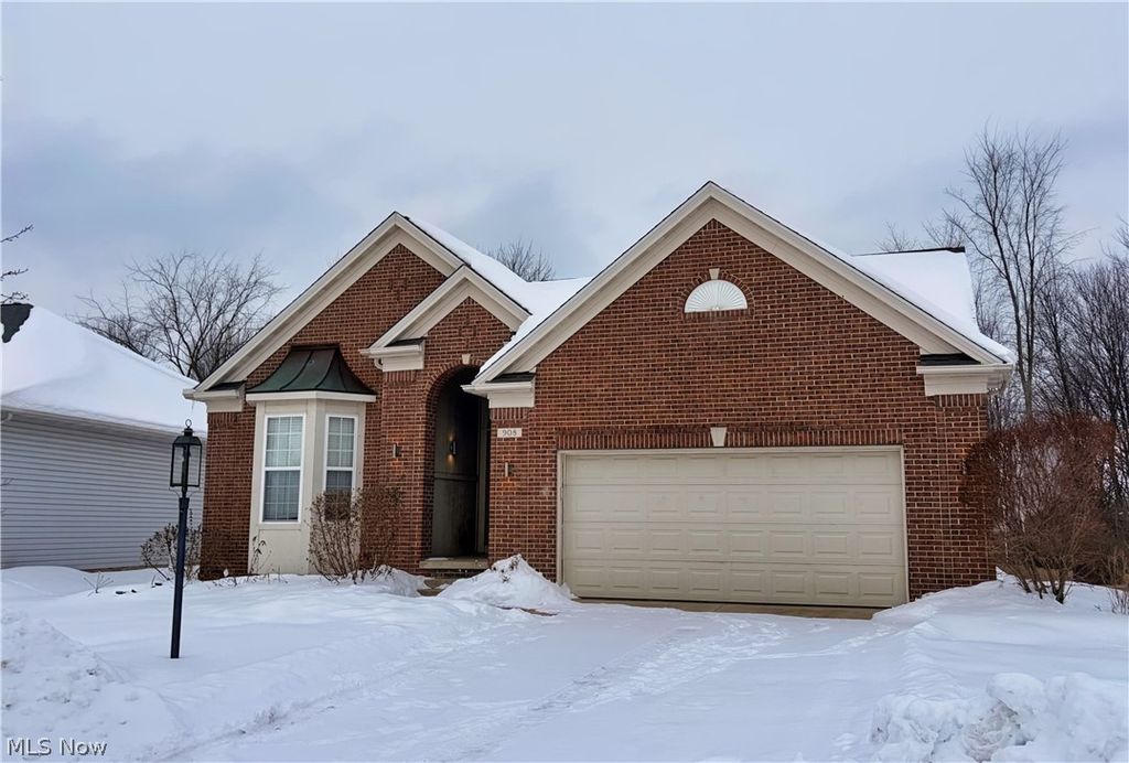 Photo of 908 Kendal Drive, Broadview Heights, OH 44147 (MLS # 5185673)