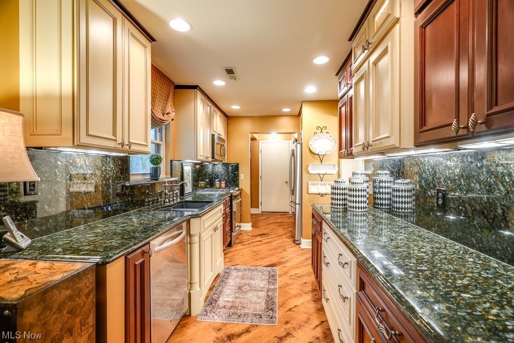 Silver Valley Condo - Residential