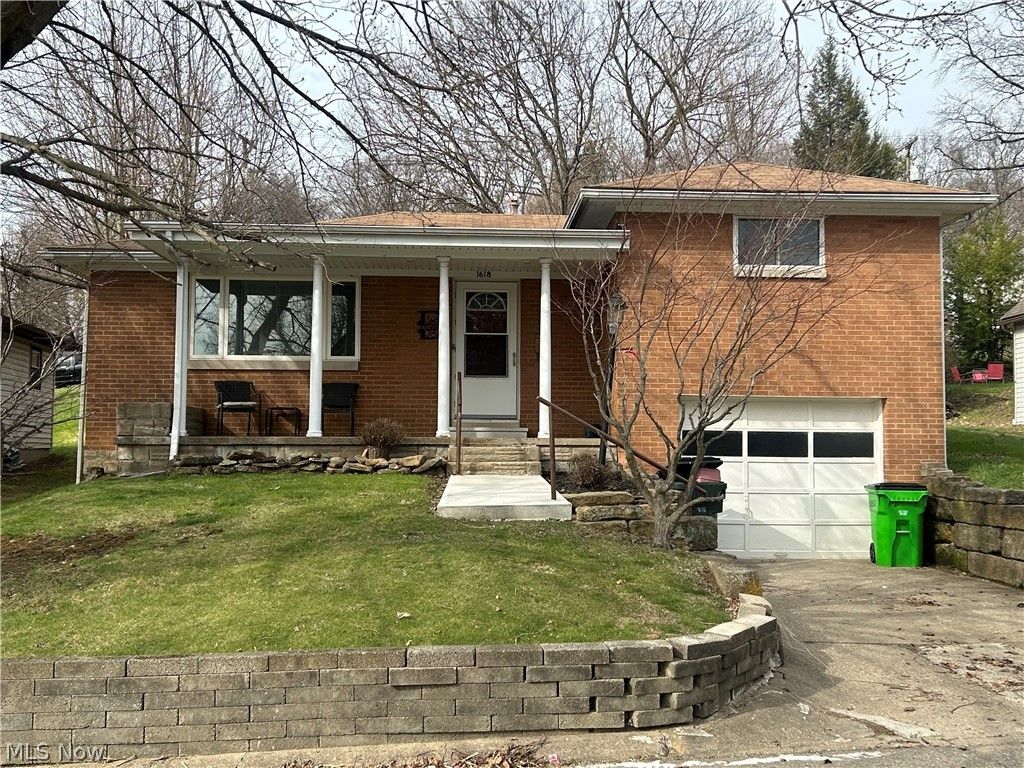 Photo of 1618 Adams Street, Coshocton, OH 43812 (MLS # 5195222)